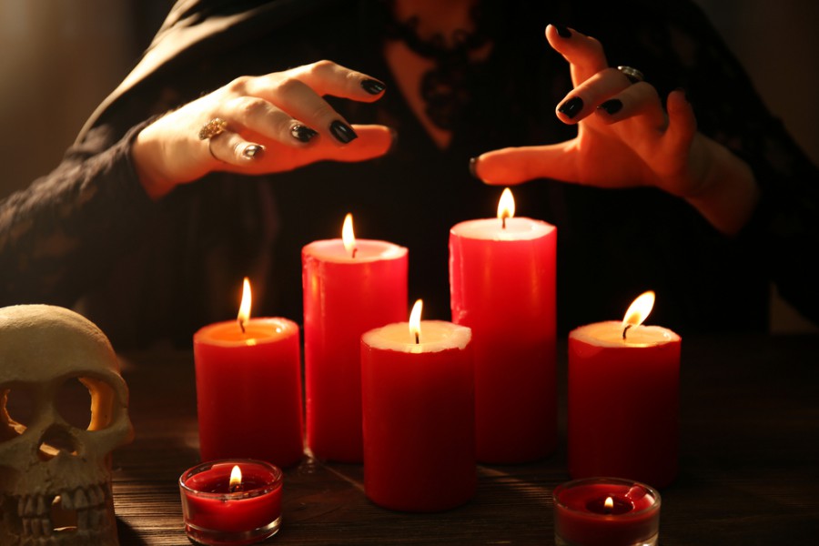 ритуал с красной свечей на любовь